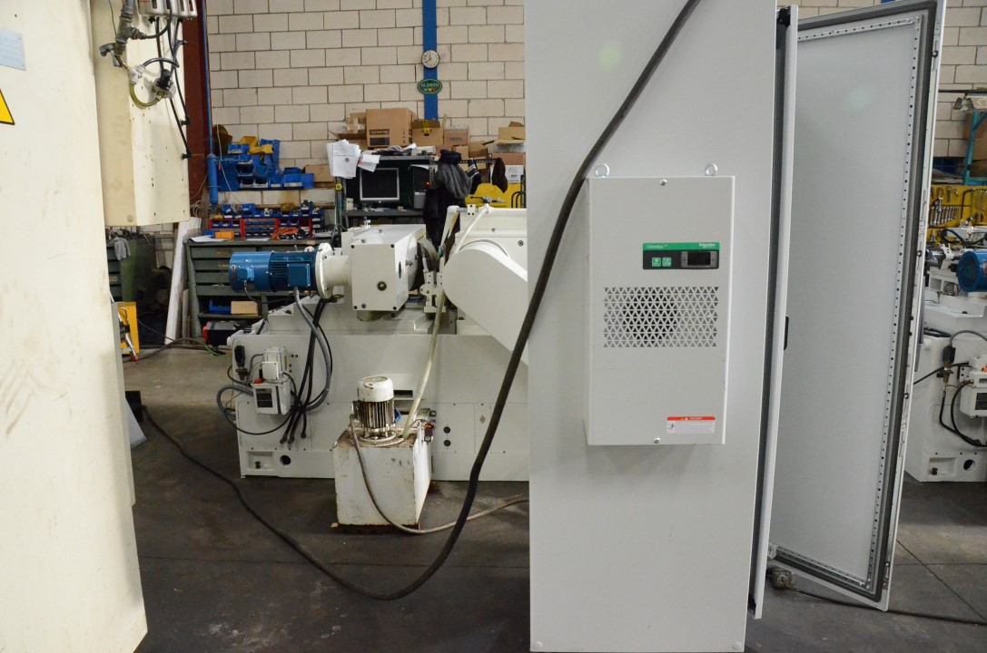 Usado ESTARTA 322 CNC Rectificadoras sin centros #4433