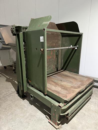 Used Sale of vegetable packing facility, due to cessation of W Clappison LTD processing vegetables