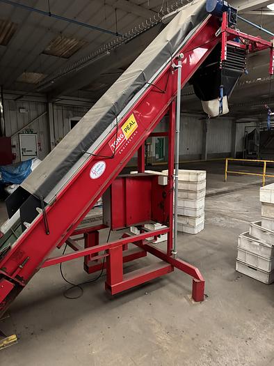 Used Private treaty sale of carrot, parsnip and sweet potato factory