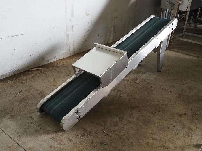 Used Packs conveyor Elevating packs conveyor (6 available)
