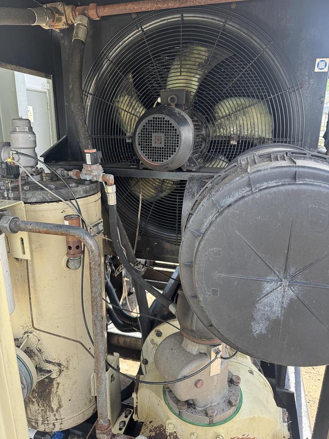 Used 2007 Ingersoll Rand R160 IU A7.5 with dryer