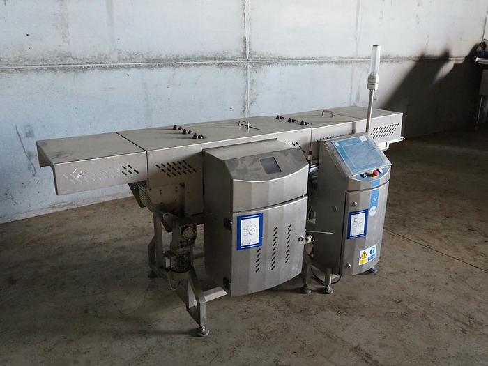 Used 2016 Loma Checkweigher with rejector CW3