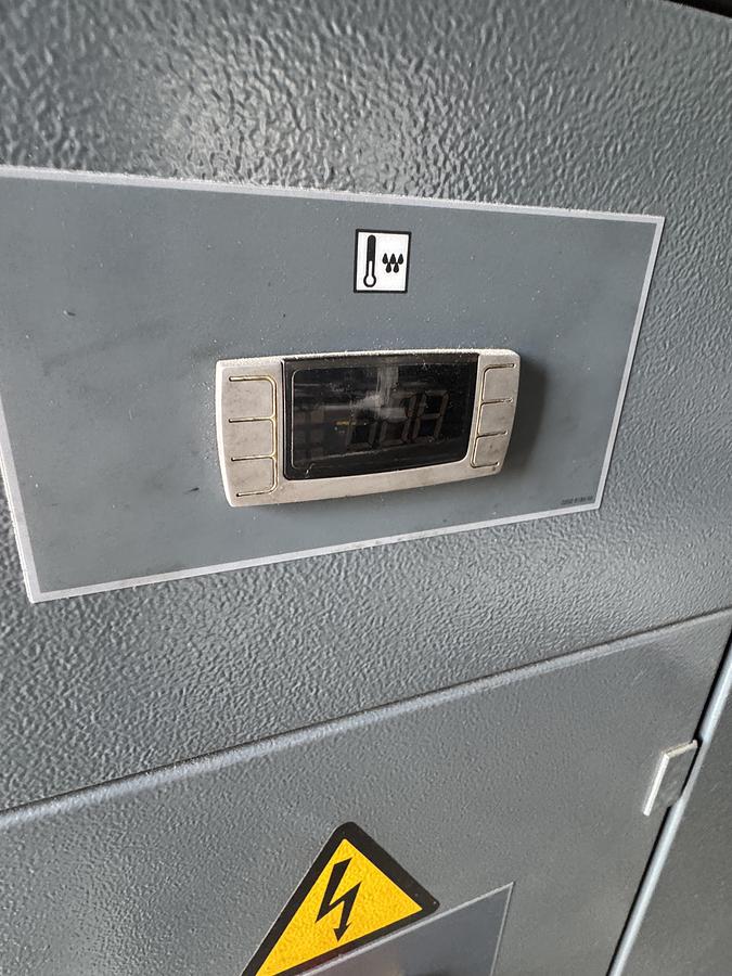 Used 2007 Ingersoll Rand R160 IU A7.5 with dryer