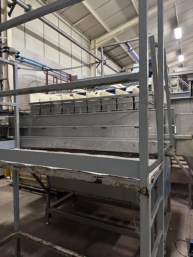 Used Private treaty sale of carrot, parsnip and sweet potato factory