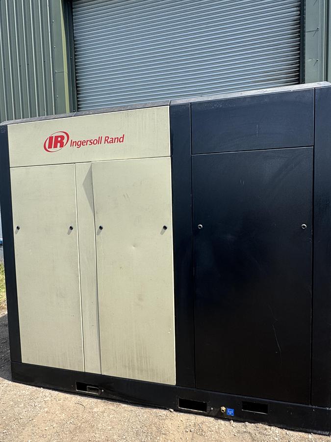 Used 2007 Ingersoll Rand R160 IU A7.5 with dryer
