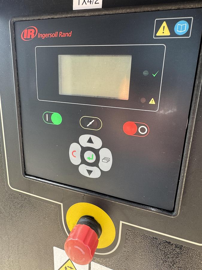 Used 2007 Ingersoll Rand R160 IU A7.5 with dryer