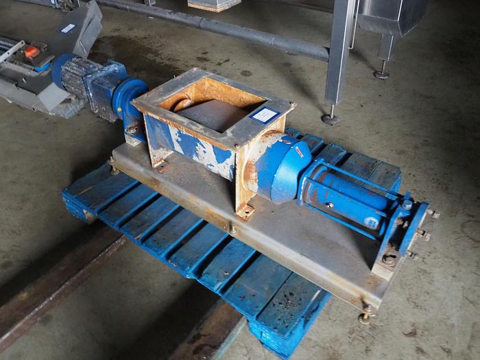 Used 2012 Finis food processing equipment Knife peeler + slicing line