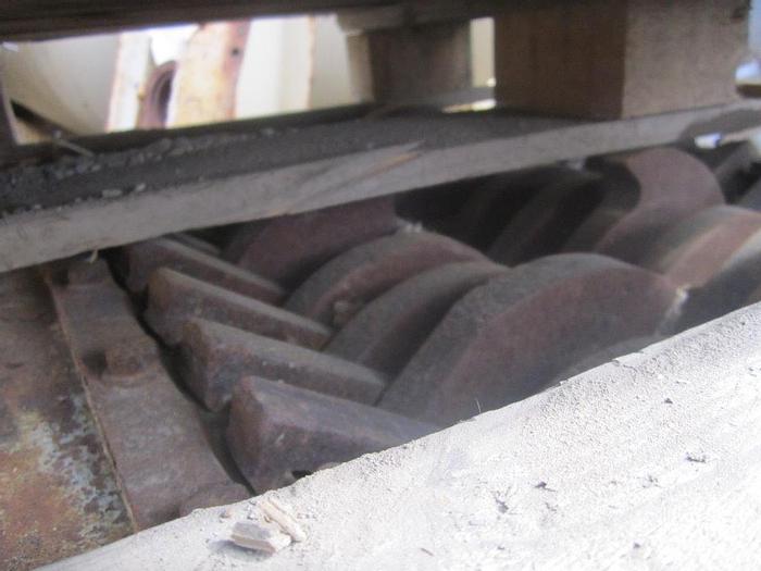 Used Grinder, Plastic, C/st, Less Drive, Parts Machine only #S739665