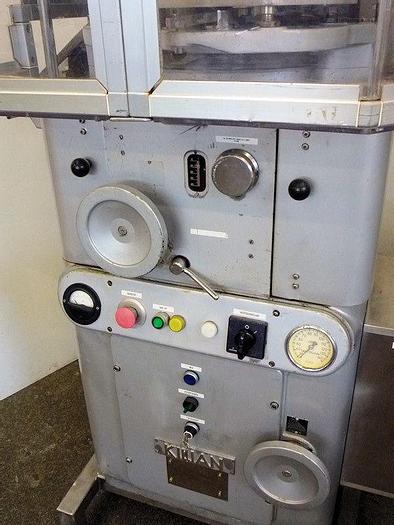 Used F 12804 E - Tablet Press KILIAN RT 224 - 24 Stations