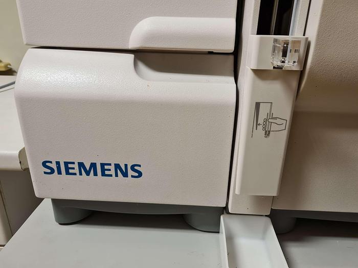 Used Siemens Advia 120 Hematology System for Sale in Doncaster, Uni...