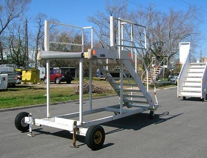 Used BENTZ model BAE146, 70 inches platform height,
all steel construction, 5 feet wide platform.
