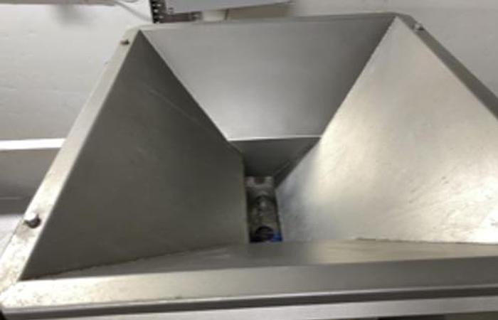 Used VIBRATORY FEEDER