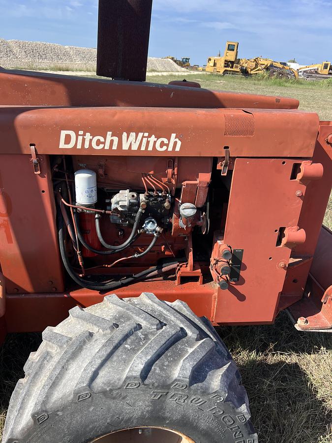 Used 1977 Ditch Witch R65DD