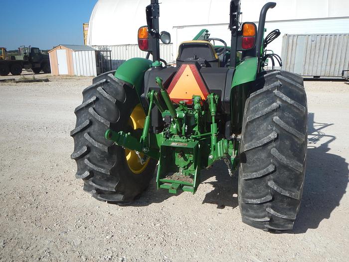 Used 2015 DEERE 5075E