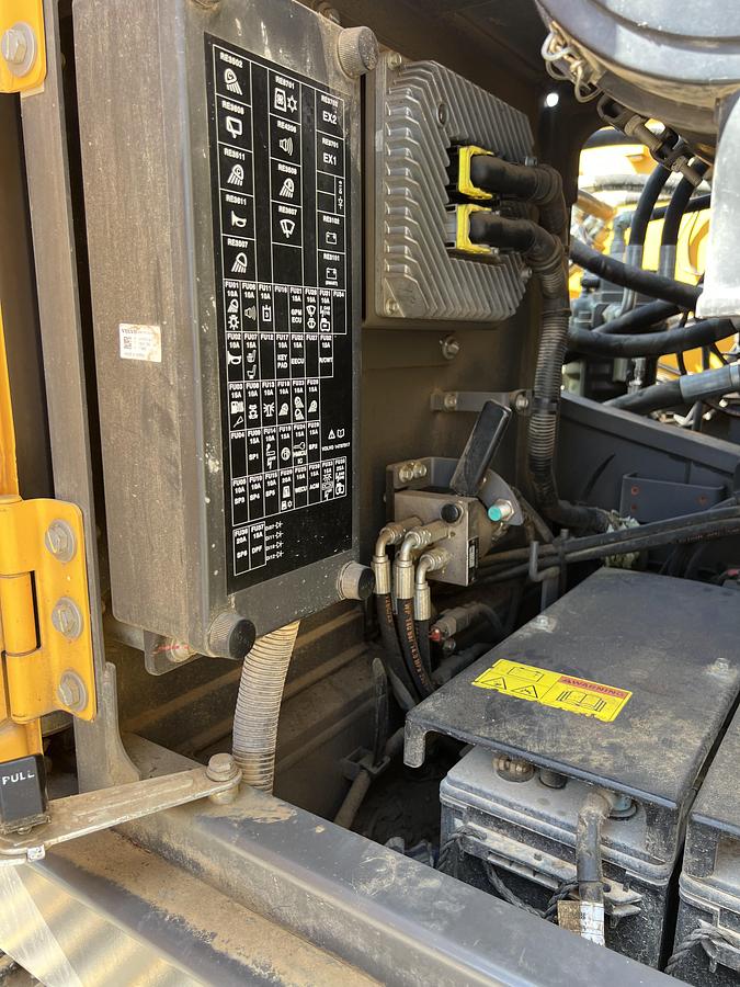 Used 2018 Volvo EC220EL