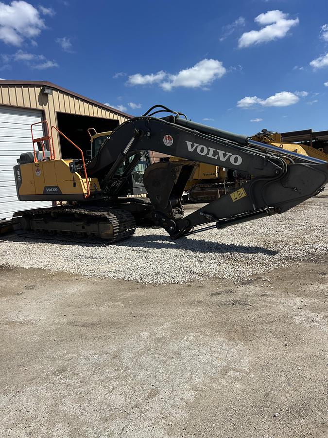Used 2018 Volvo EC220EL