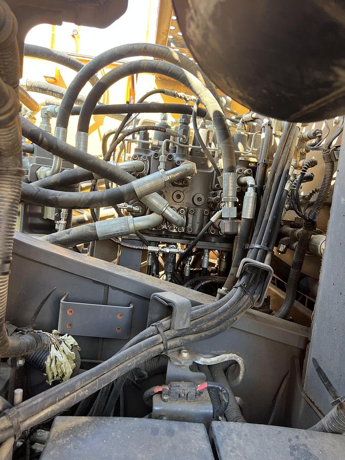 Used 2018 Volvo EC220EL