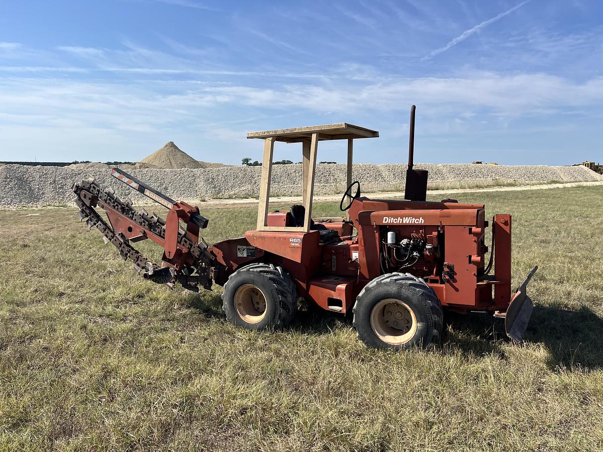 Used 1977 Ditch Witch R65DD