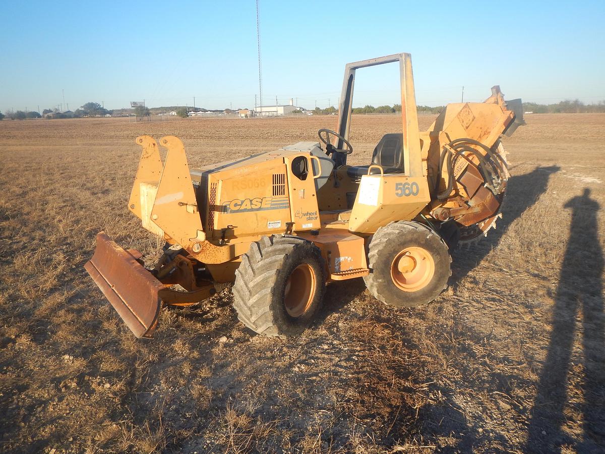 Used 1999 Case 560