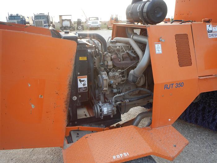 Used 2015 Broce Broom RJT350