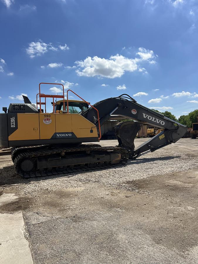 Used 2018 Volvo EC220EL