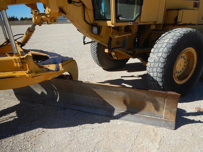 Used 2001 DEERE 770CH