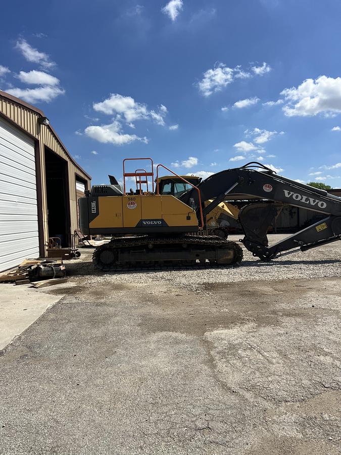 Used 2018 Volvo EC220EL