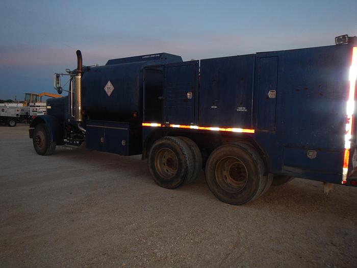Used 2001 Peterbilt 379