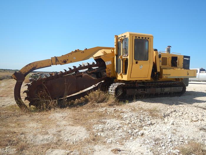 Used 2006 VERMEER T755 Commander 2
