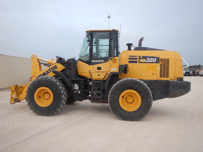 Used Komatsu WA-320-8
