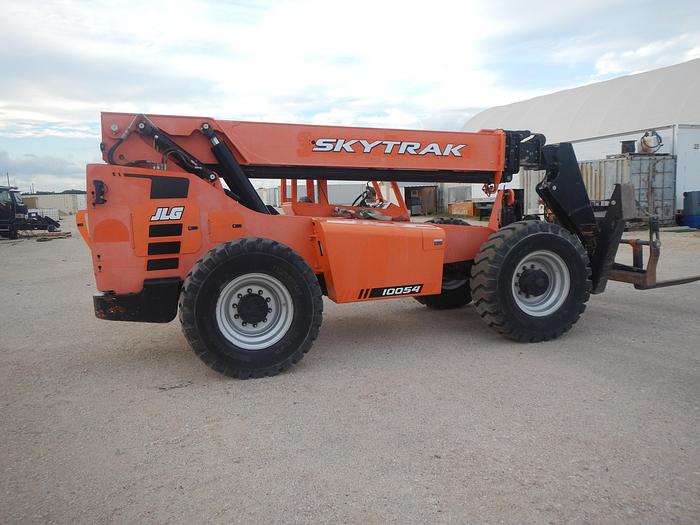 Used 2015 Sky Trak 10054