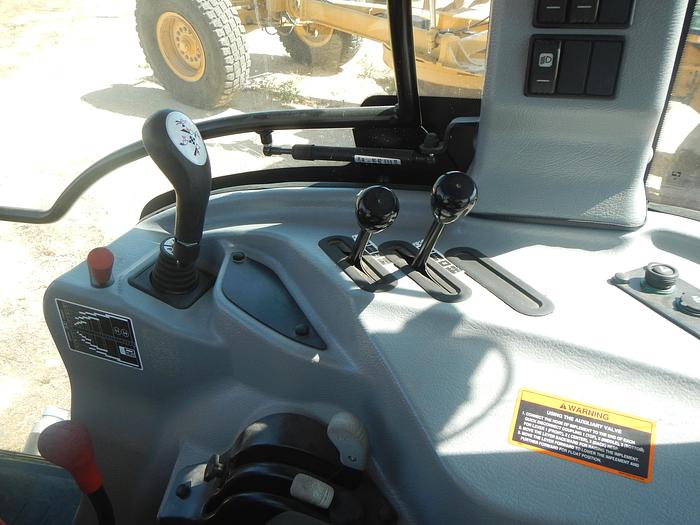 2018 Mahindra 8090PST