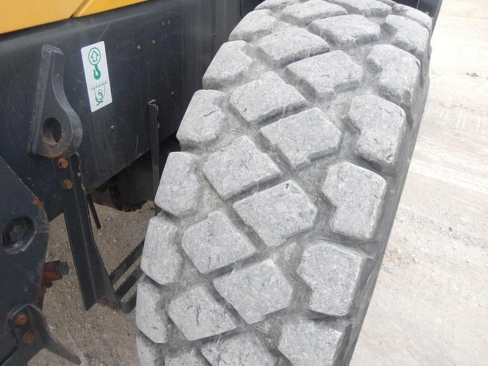 Used Komatsu WA-320-8