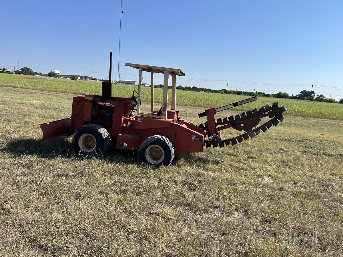 Used 1977 Ditch Witch R65DD