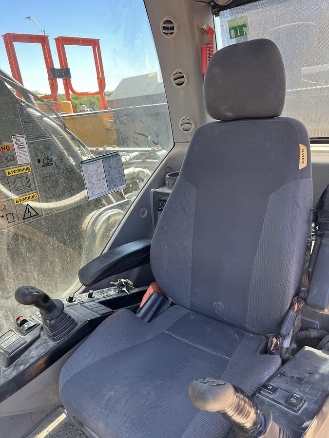 Used 2018 Volvo EC250EL