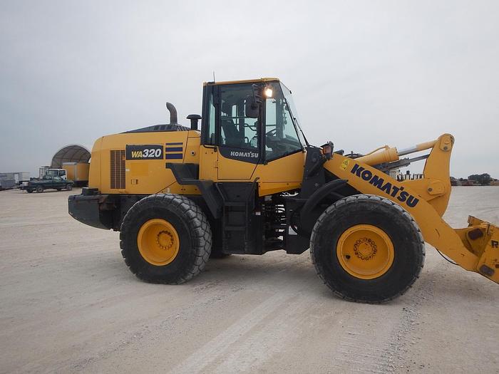 Used Komatsu WA-320-8