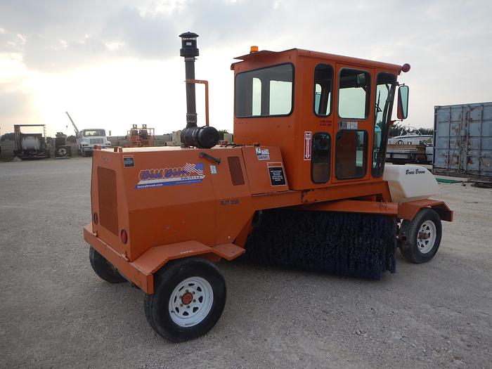 Used 2015 Broce Broom RJT350