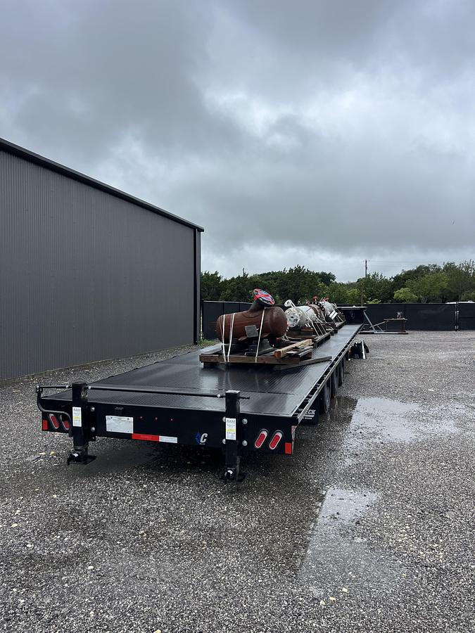 Used 2025 Diamond C SDX312