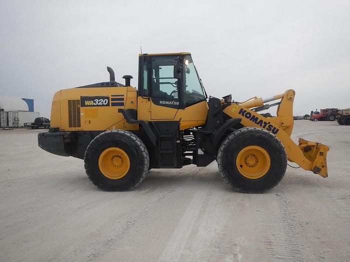 Used Komatsu WA-320-8