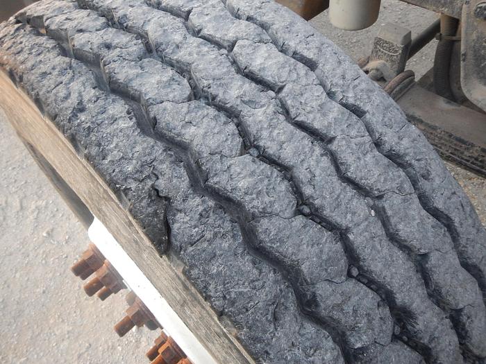 Used 2001 Peterbilt 379