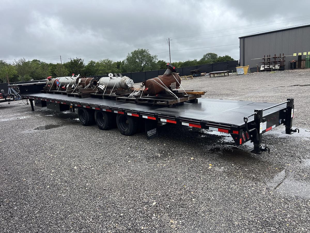 Used 2025 Diamond C SDX312