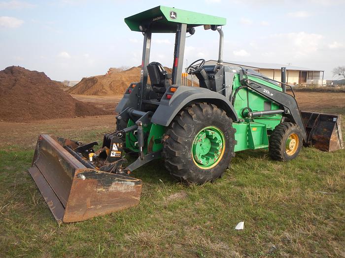 Used 2016 DEERE 210L EP