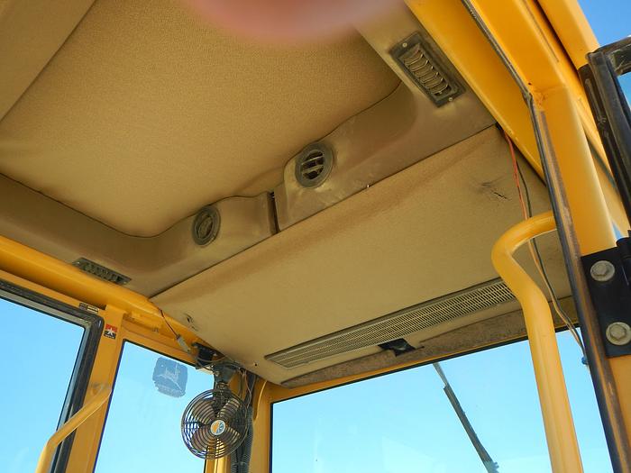 Used 2001 DEERE 770CH