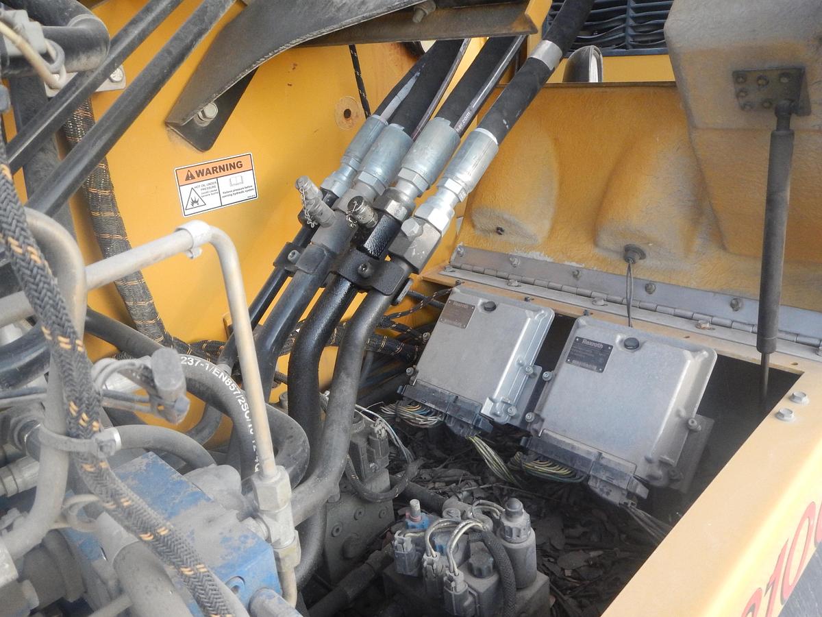 Used 2011 Gradall XL3100IV