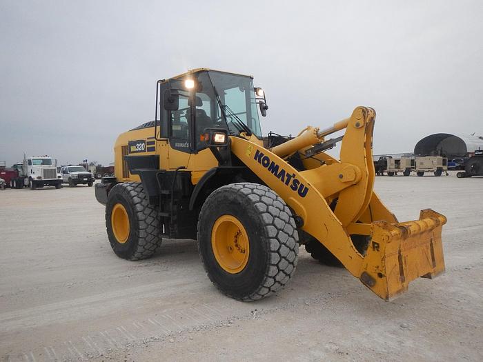Used Komatsu WA-320-8