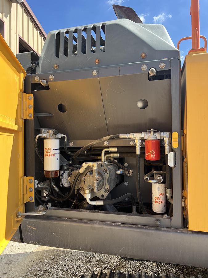 Used 2018 Volvo EC220EL