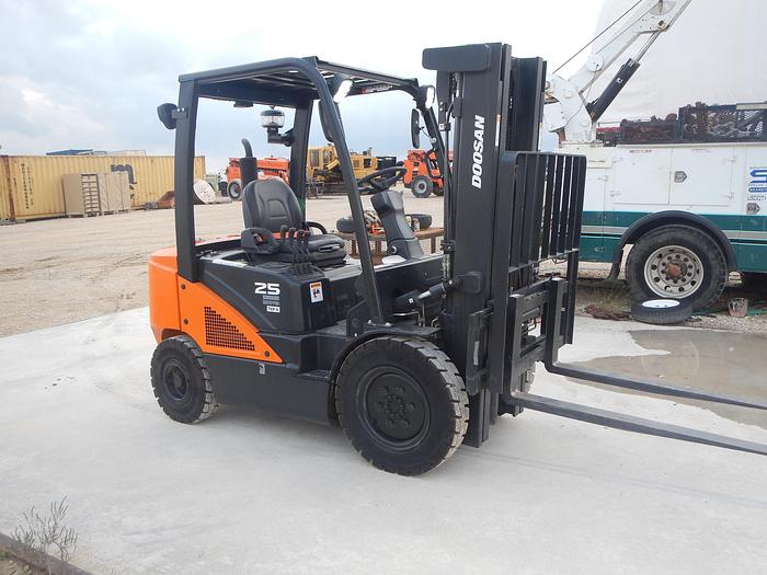 Used 2019 Doosan  D25S-7