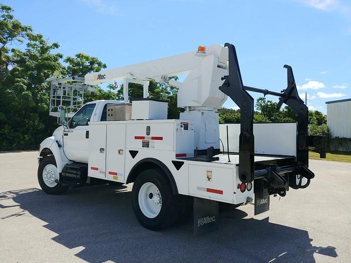 Used Altec A40P 40ft Cable Placer on 2015 Ford F750 Regular Cab Utility Truck - 25016