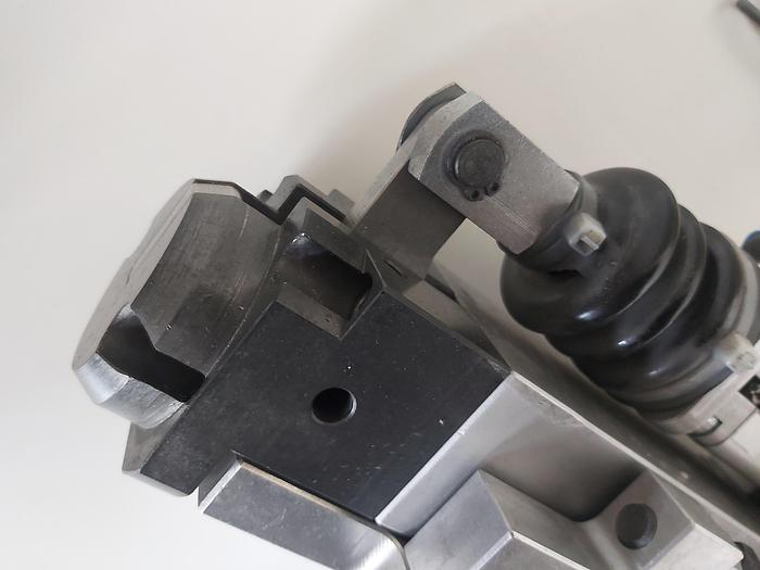 Gebraucht Zustellzylinder und Klemmung, Hub 60mm K3, Festo gebraucht-Top