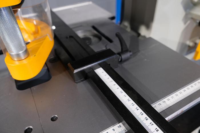 UZMA UKM 85 ton twin cylinder 5 station steelworker 